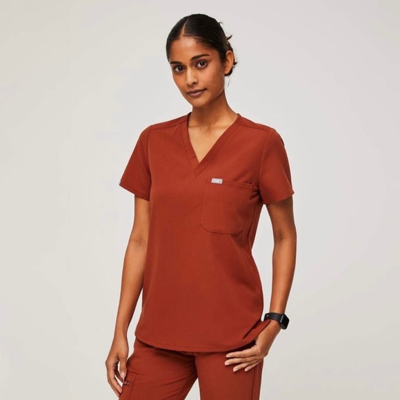 NWT Figs Auburn Catarina Scrub Top Women XXS - Picture 1 of 3